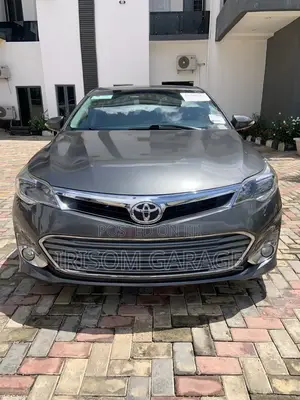Toyota Avalon XLE 4dr Sedan (3.5L 6cyl 6A) 2014 Gray
