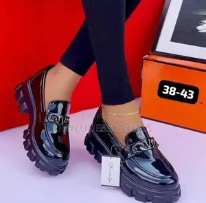 Oliveria Ian Black Patent Leather Chunky Loafers
