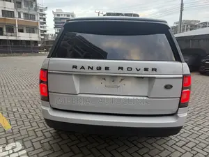 Land Rover Range Rover 3.0L V6 Supercharged 2019 White