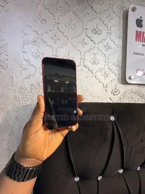 Apple iPhone 14 128 GB Red