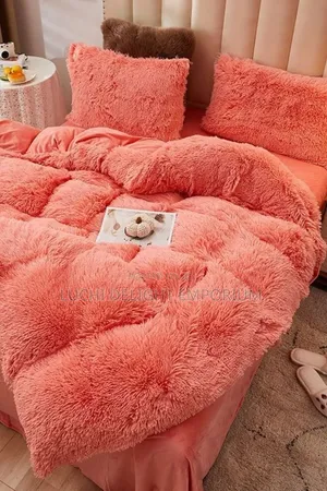 Luxury Unique Fluffy Fur Duvet, Bedsheets 4 Pillowcase Set- 6/7,7/7