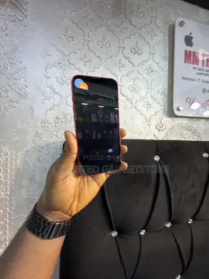 Apple iPhone 13 128 GB Red