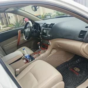 Toyota Highlander 2008 White