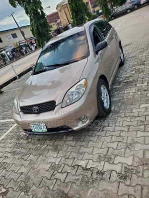 Toyota Matrix 2004 Gold