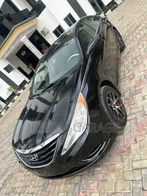 Hyundai Sonata Limited 2.0T Sedan (2.0L 4cyl 6A) 2013 Black