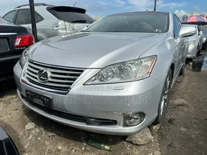 Lexus ES 2012 Silver