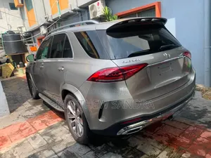 Mercedes-Benz GLE-Class 2020 Gold