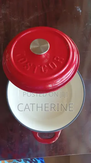 KOSTCOOK 22cm Enameled Cast Iron Dutch Oven - Red