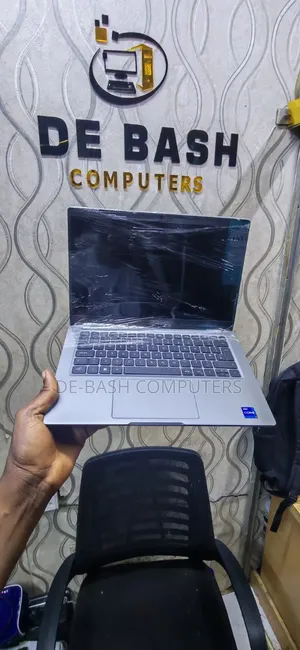 Laptop Dell Latitude 5320 16GB Intel Core i7 SSD 256GB