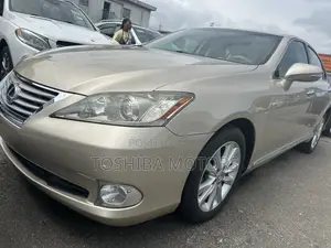 Lexus ES 350 2012 Gold