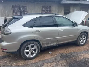 Lexus 330 Distress Sale