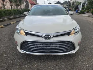 Toyota Avalon XLE Premium 4dr Sedan (3.5L 6cyl 6A) 2014 White