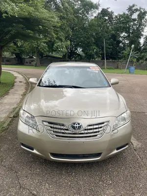 Toyota Camry LE 4dr Sedan (2.4L 4cyl 5A) 2008 Gold