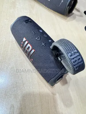 JBL Charge 6
