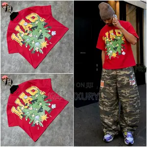 Crop Top in Store