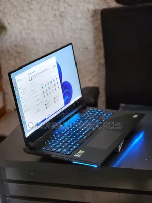 Laptop Asus ROG Strix SCAR 17 64GB AMD Ryzen 9 SSD 1T