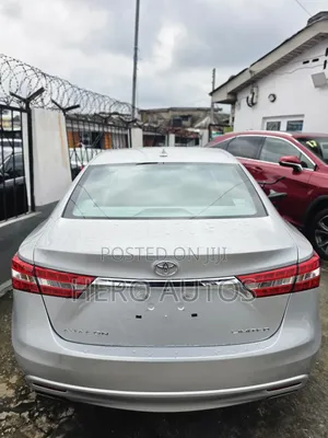 Toyota Avalon 2013 Silver