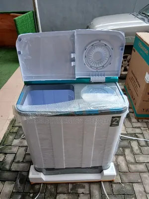 Brand New Hisense 11kg Twin Tub Wash and Spin Machine.