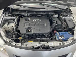 Toyota Corolla LE 4dr Sedan (1.8L 4cyl 4A) 2010 Silver