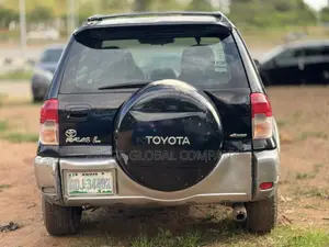 Toyota RAV4 Automatic 2002 Gray