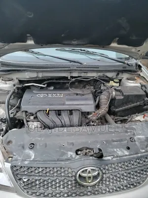 Toyota Corolla 2004 Silver