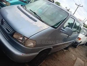 Volkswagen Transporter 2002 Blue