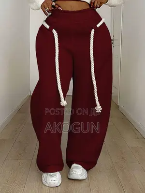 Women’s Premium Wide-Leg Fleece Jogger Sweatpants With Rope Drawstring