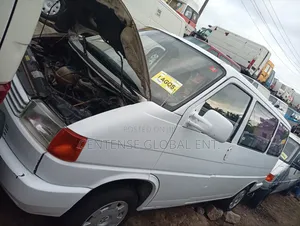 Volkswagen Transporter 2003 White