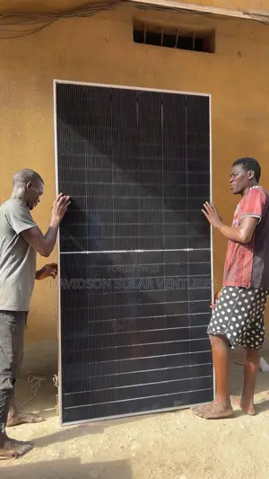 585w 16busbar 144cell Half Cut Bifacial Solar Panel