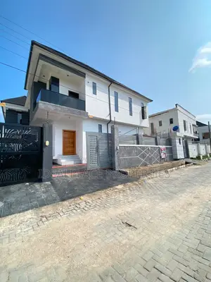 4bdrm Duplex in Lekki for sale