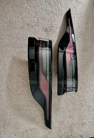 Range Rover Velar 2020–2022 LED Rear Light (Tail Light)