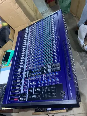 Original Professional 32channels Yamaha Mixer 4group 6auxiliary