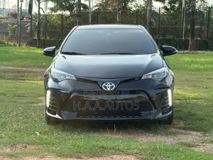 Toyota Corolla SE 4dr Sedan (1.8L 4cyl CVT) 2017 Black