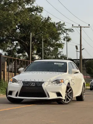 Lexus IS 350 AWD 2015 White