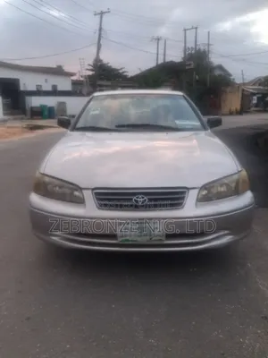 Toyota Camry Automatic 1999 Silver