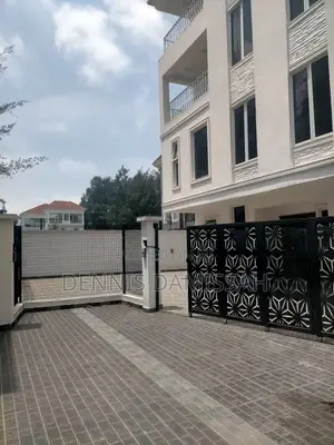 5bdrm Duplex in Dide-Olu Estate, Wempco Road for sale