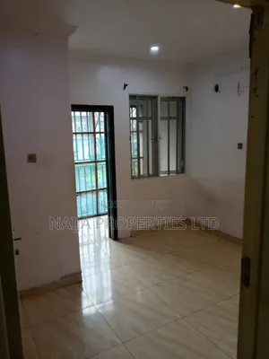 1bdrm Shared Apartment in Agungi for rent