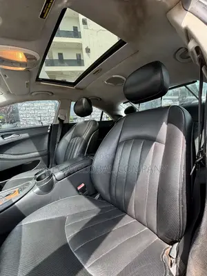 Mercedes-Benz CLS 2009 Silver