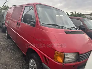 Volkswagen Transporter 2004 Red