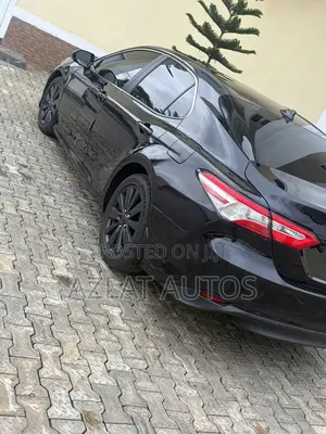 Toyota Camry LE FWD (2.5L 4cyl 8AM) 2018 Black
