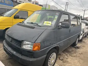 Volkswagen Transporter 2004 Grey