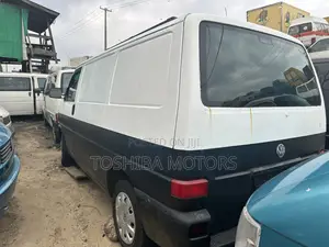 Volkswagen Transporter 2004 White