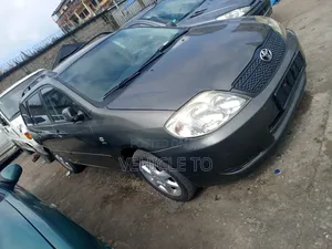 Toyota Corolla 2003 Gray