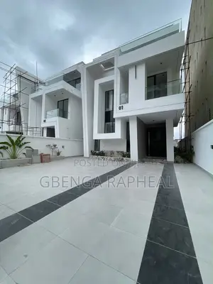 5bdrm House in Lekki for sale