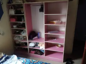 Faceless Wardrobe Shelve