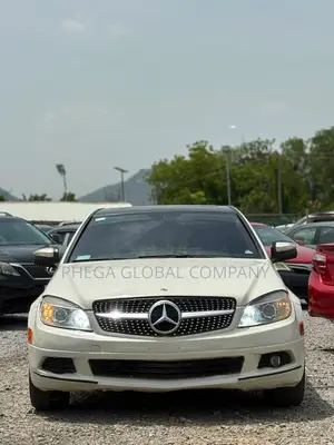 Mercedes-Benz C300 Luxury Sedan RWD (3.0L 6cyl 7A) 2008 White