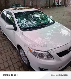 Toyota Corolla 2009 White