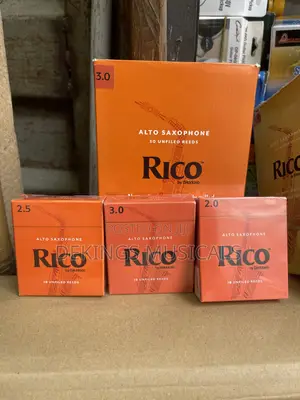 Rico Alto Saxophone Reeds Box of 10 - All Sizes (2.0 / 2.5 / 3.0)