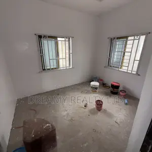 1bdrm Block of Flats in Surulere for rent