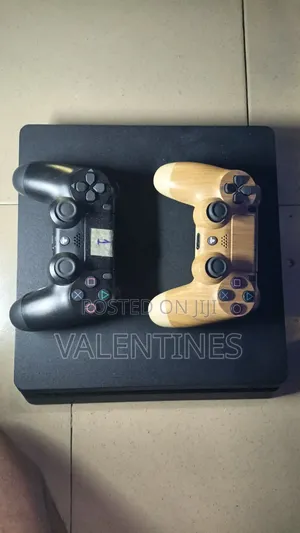 PS4 Slim With 2 Controller